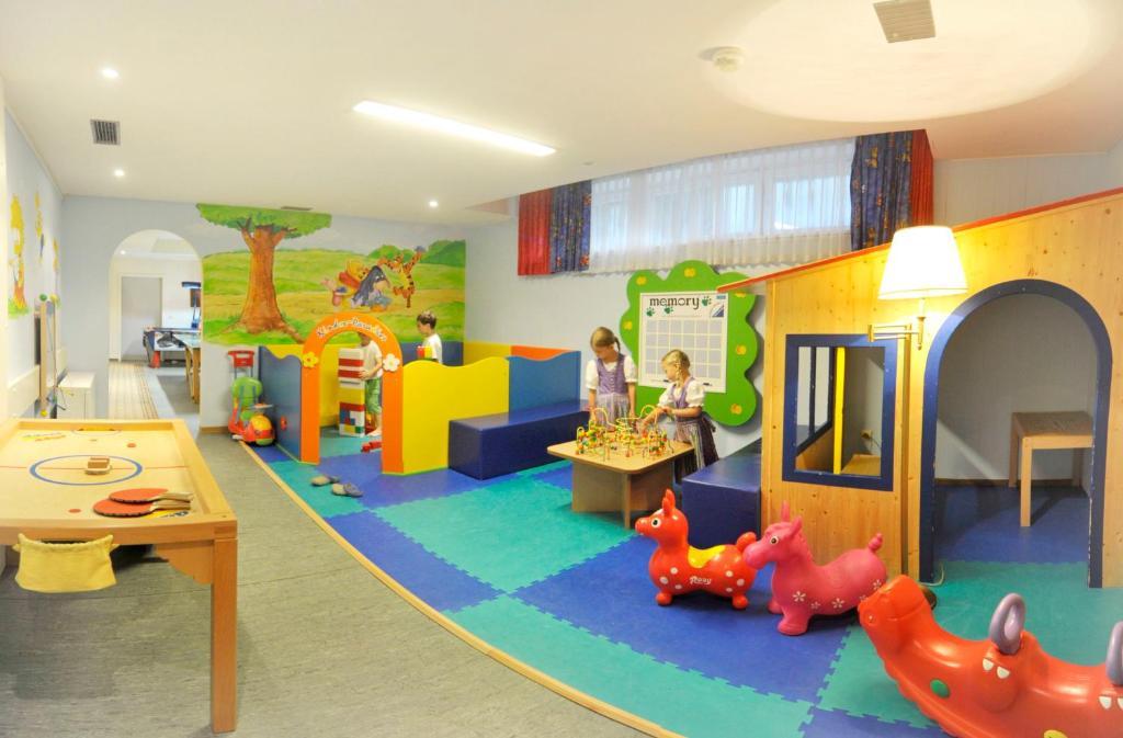 Vital - Und Wellnesshotel Hanneshof Filzmoos Extérieur photo